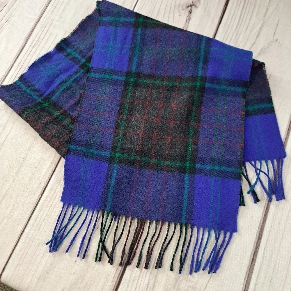 Scottish Tartan Plaid Scarf Feels like wool blend No Tag